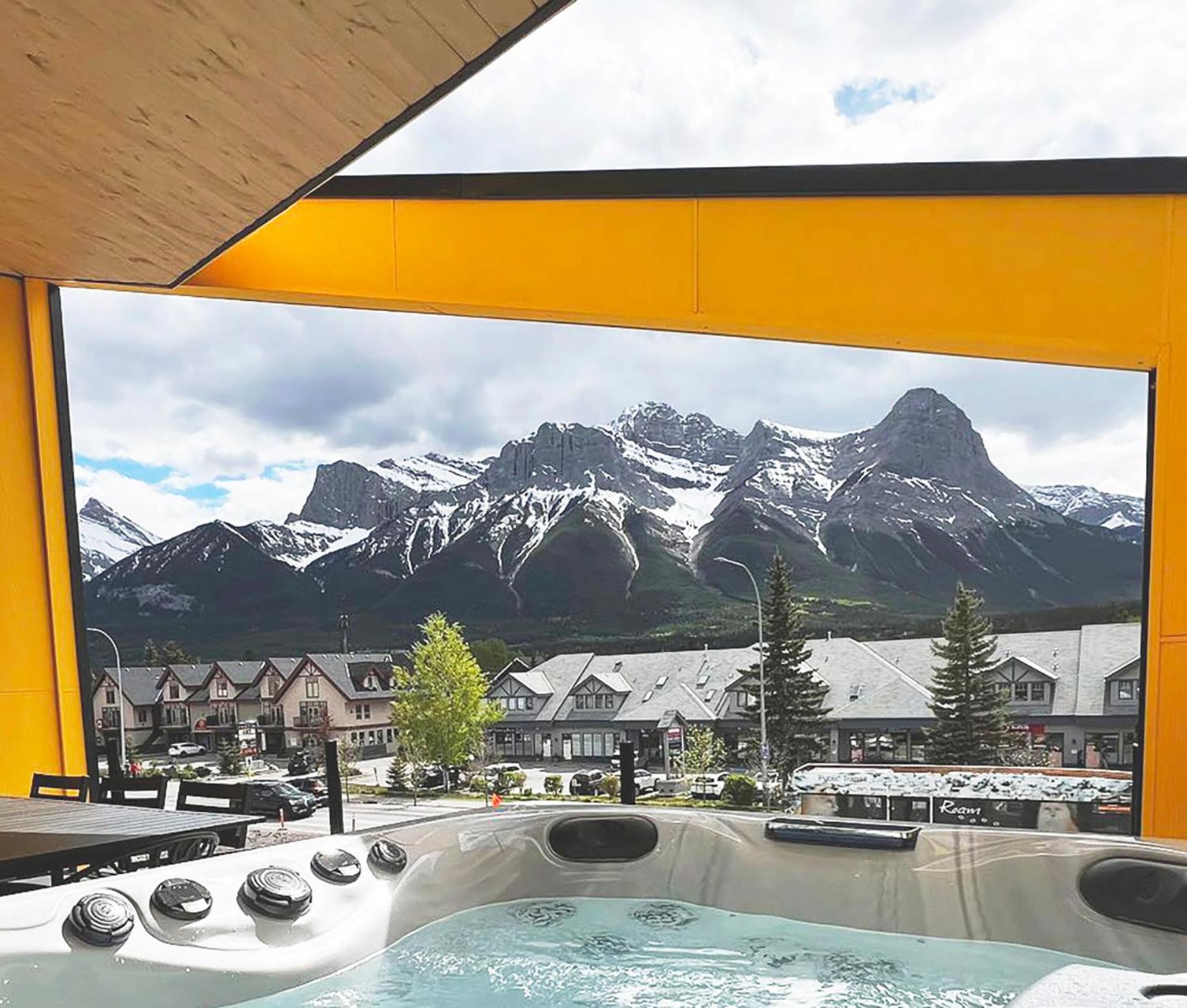 Villa Raven'S Peak 105 - Ultra Luxe Mountain Retreat Canmore Exterior foto